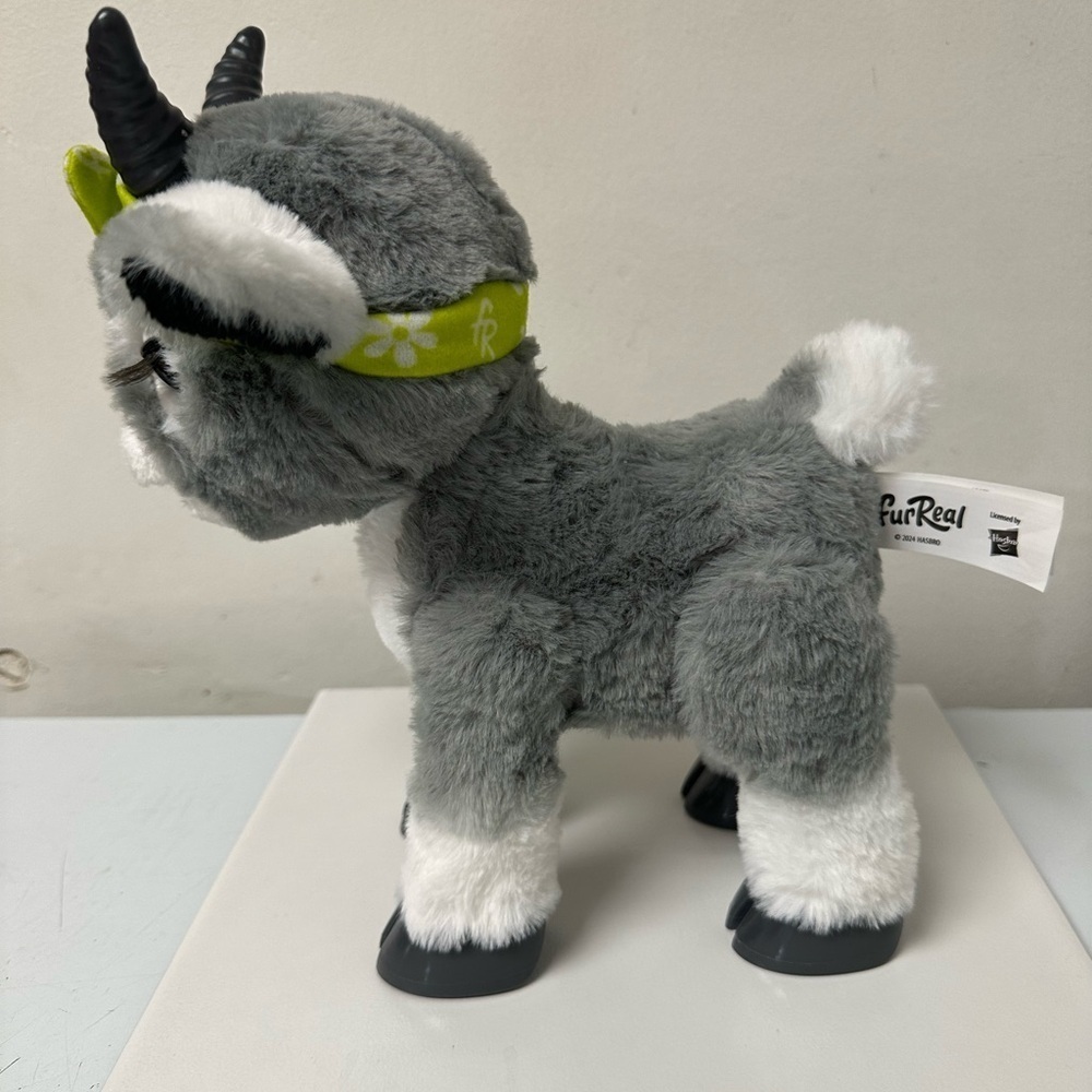 FurReal Daisy the Yoga Goat Interactive Plush Toy. New - used once. No Bottle - Picture 3 of 6